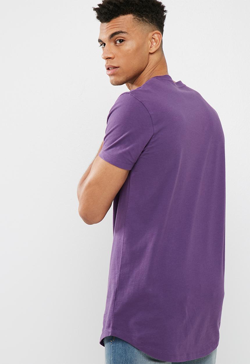 basicthread - Curved Hem Tee