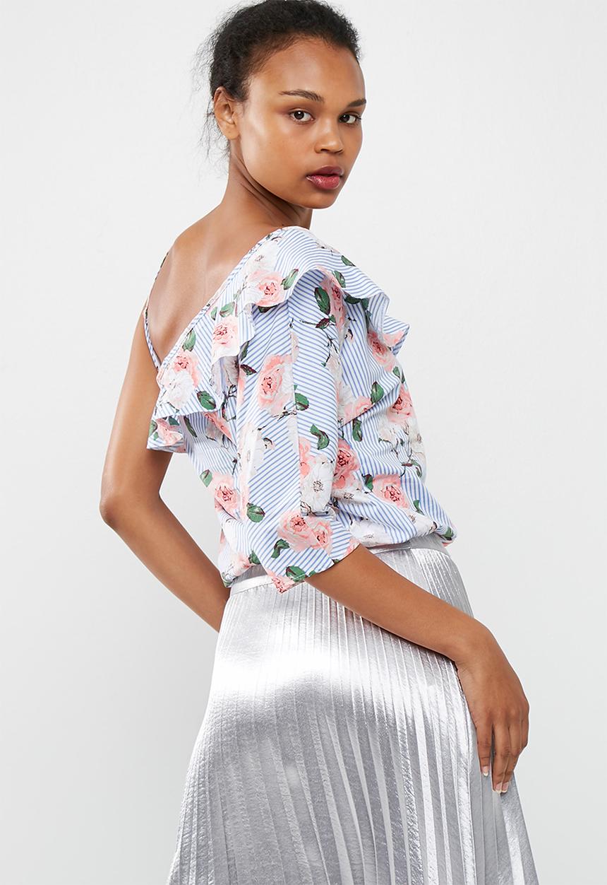 dailyfriday - Shoulder detail blouse