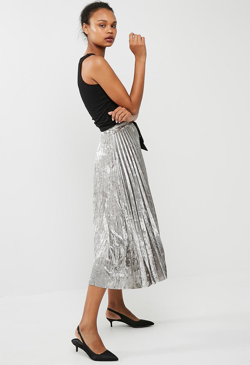 dailyfriday - Velvet pleated midi skirt