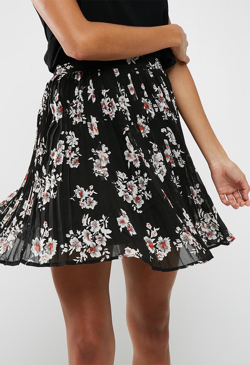 Vero Moda - Flirty pleated skirt