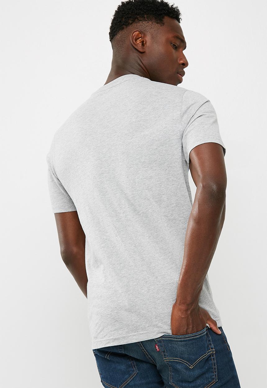 New Balance  - Essentials track club tee