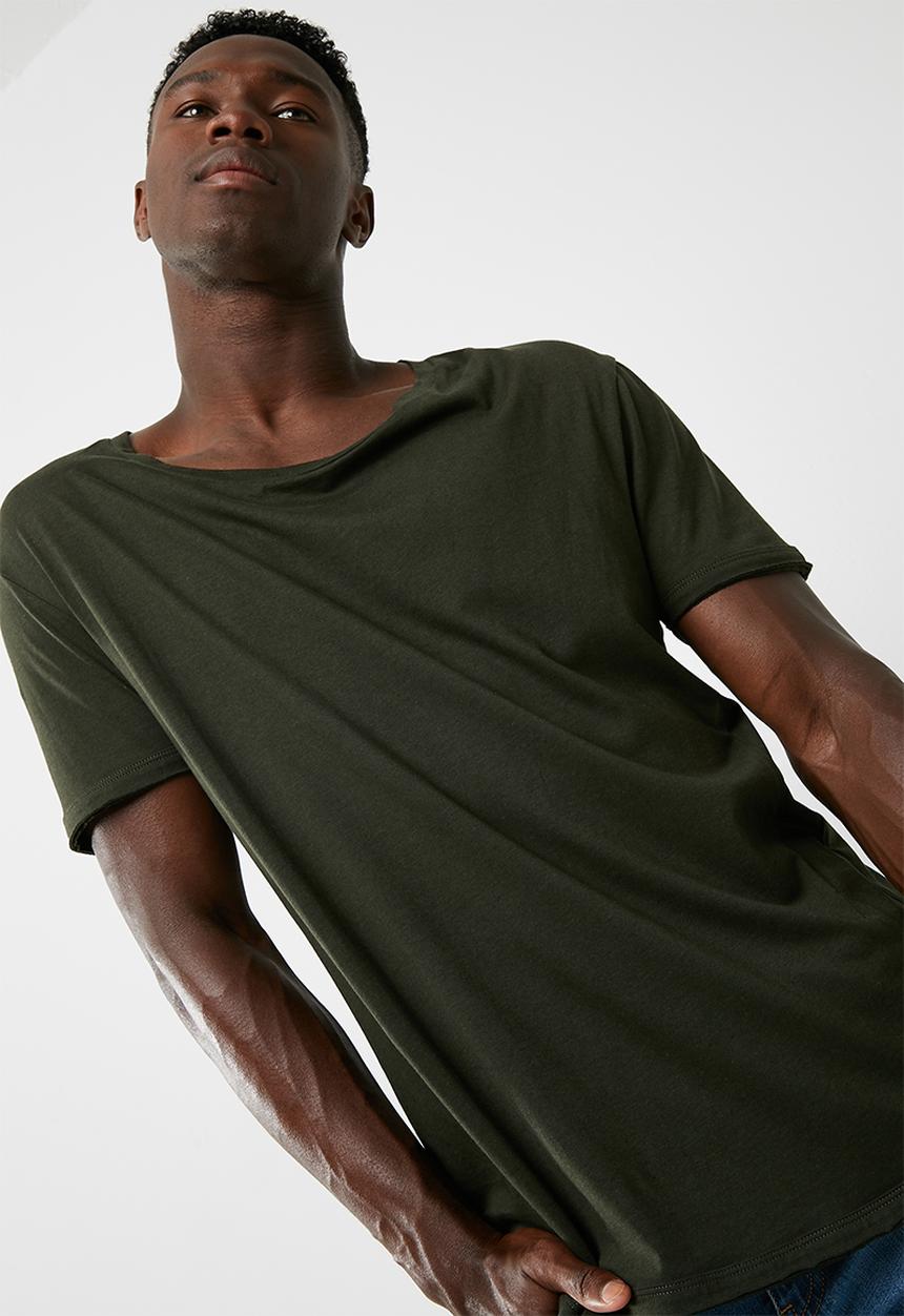basicthread - Deep Scoop Neck Tee