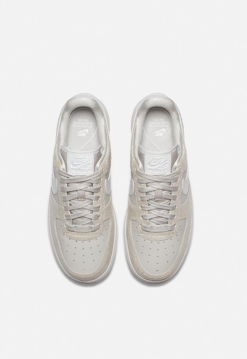 Nike - Air Force 1 '07 Premium