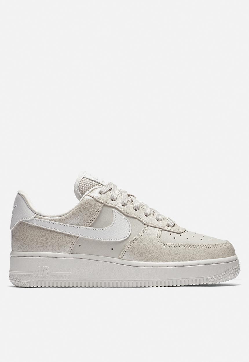Nike - Air Force 1 '07 Premium