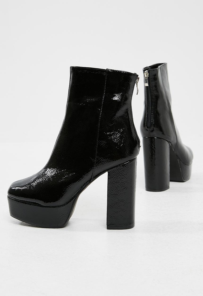 Missguided - Vinyl platform ankle boot