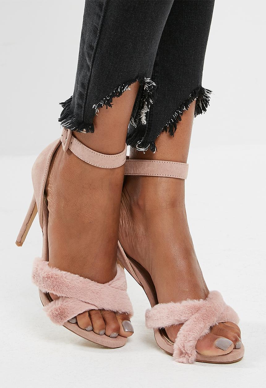 Missguided - Faux fur cross upper sandal - blush