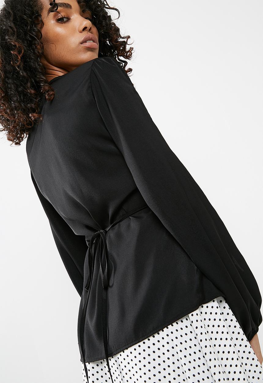 dailyfriday - Wrap blouse with cold shoulder