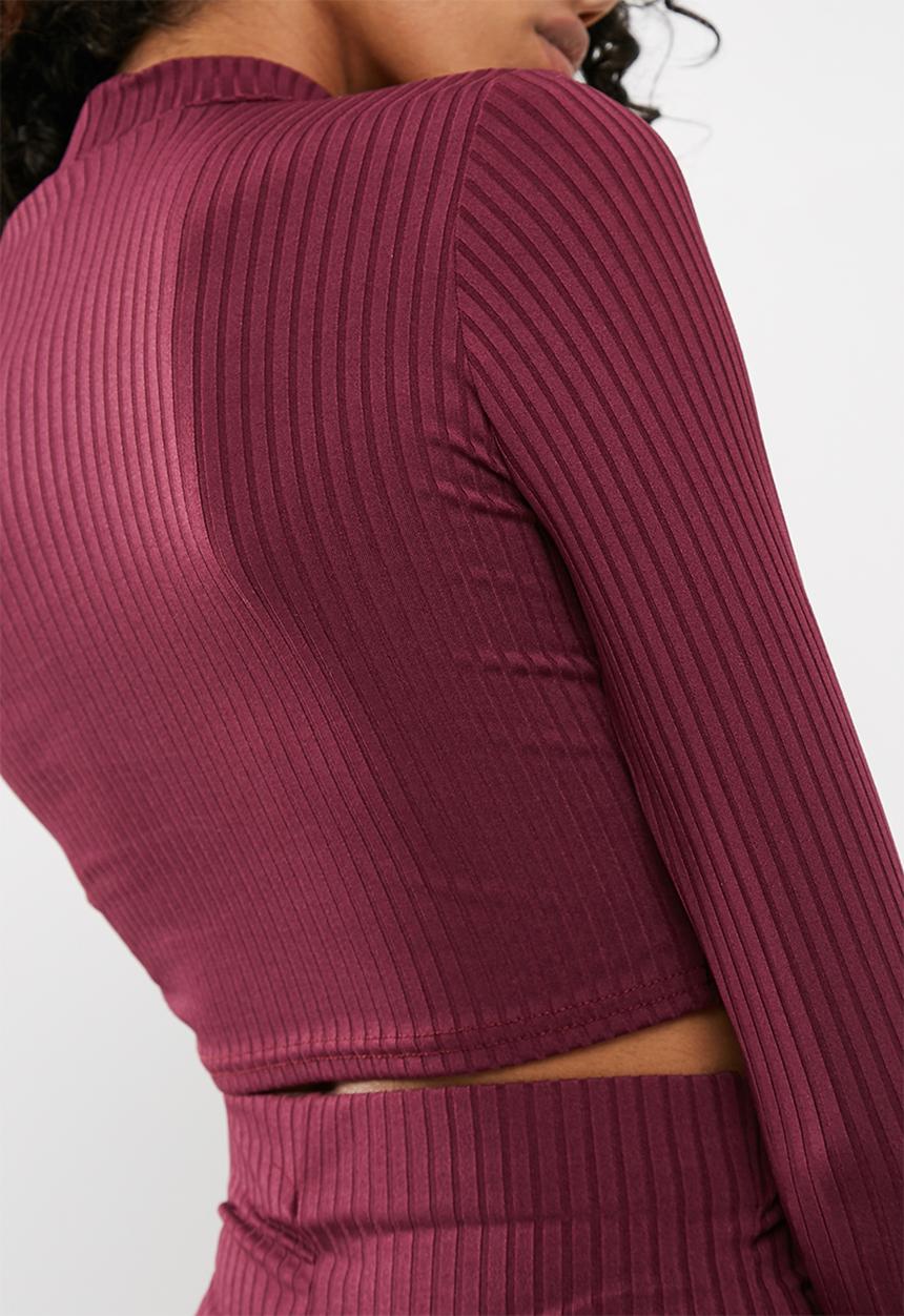 Missguided - Carli Bybel x Missguided ribbed high neck top