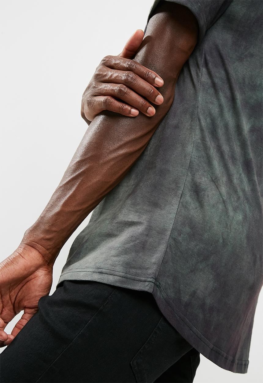 basicthread - Longline curved hem drop shoulder tee