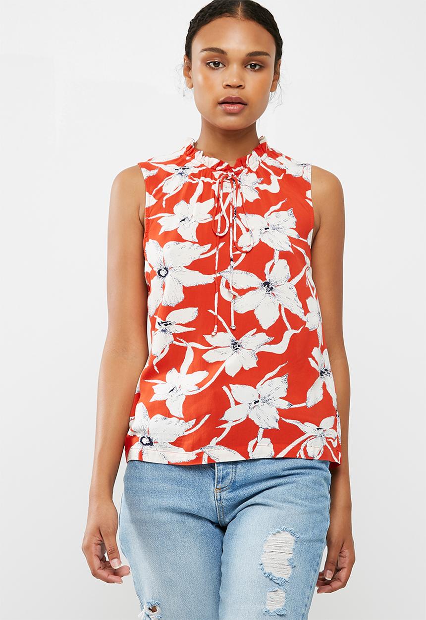 Vero Moda - July floral blouse