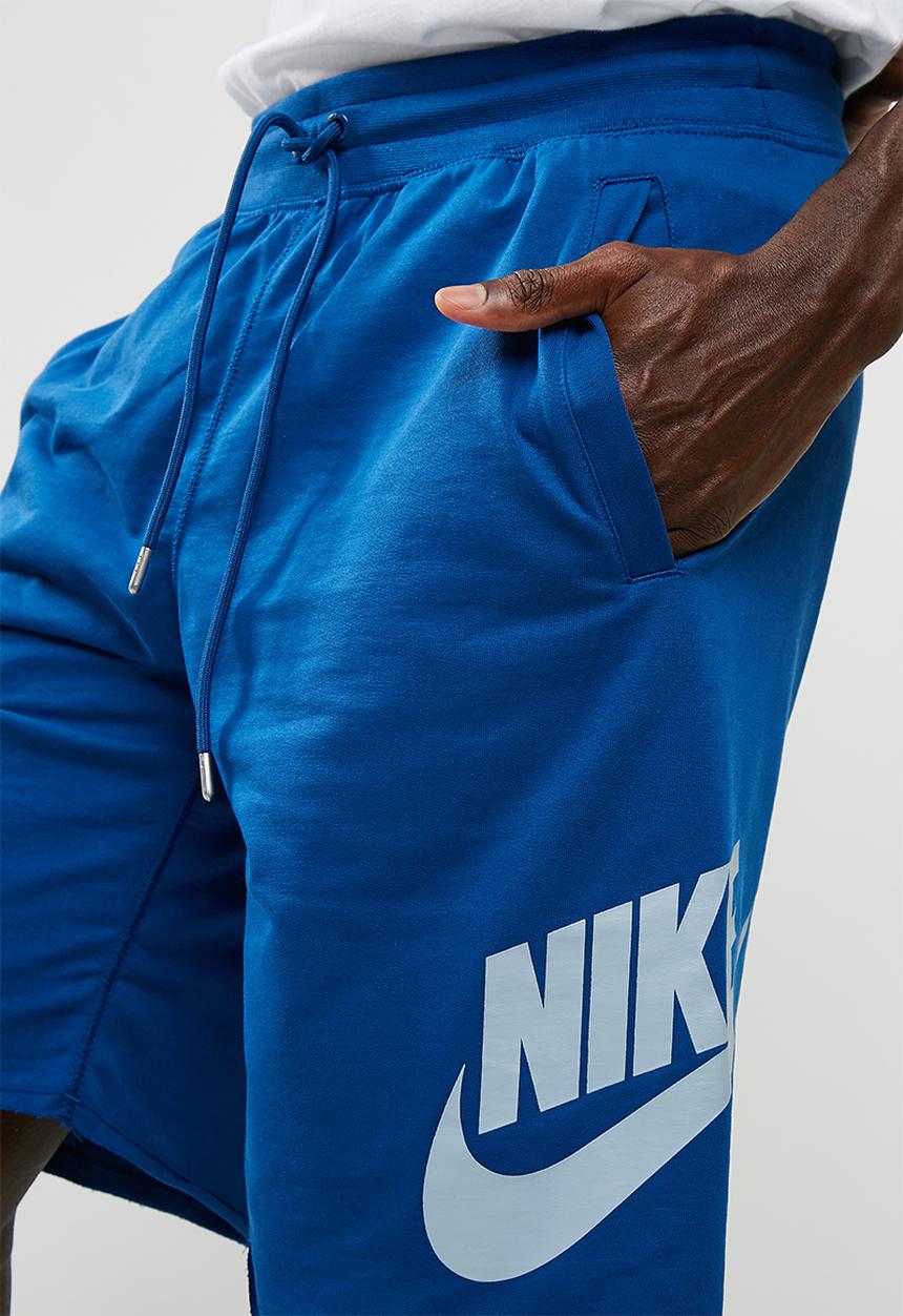 Nike - NSW shorts