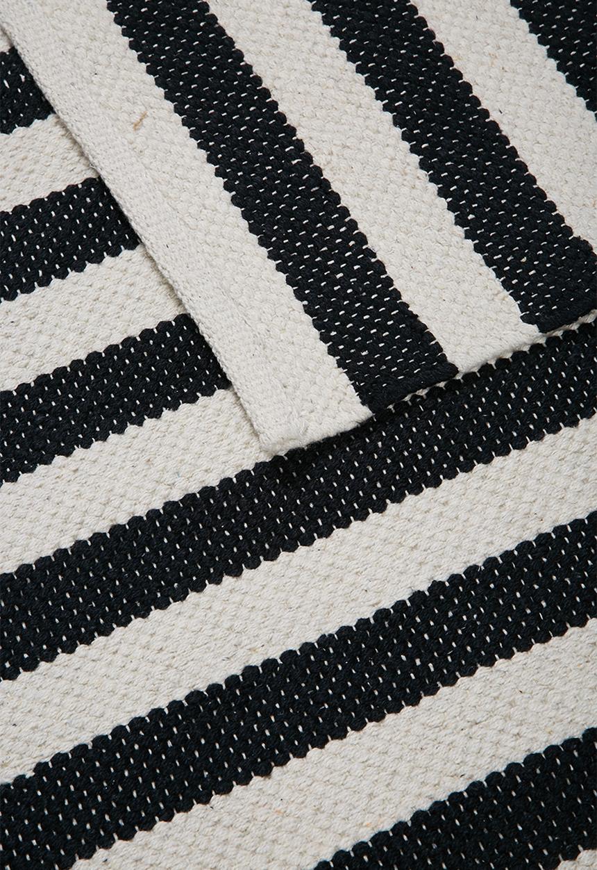 Sixth Floor - Makah woven rug - black/cream