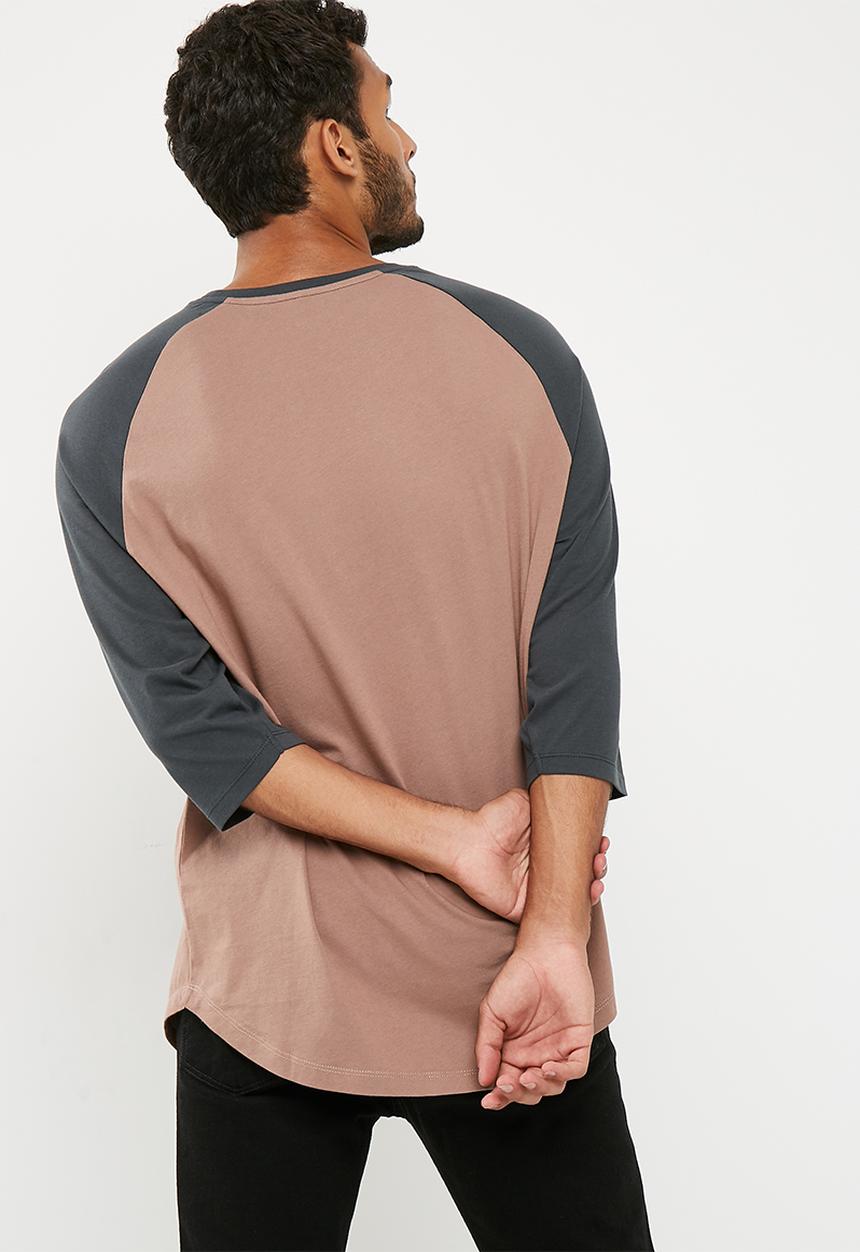 basicthread - Oversized Raglan Tee