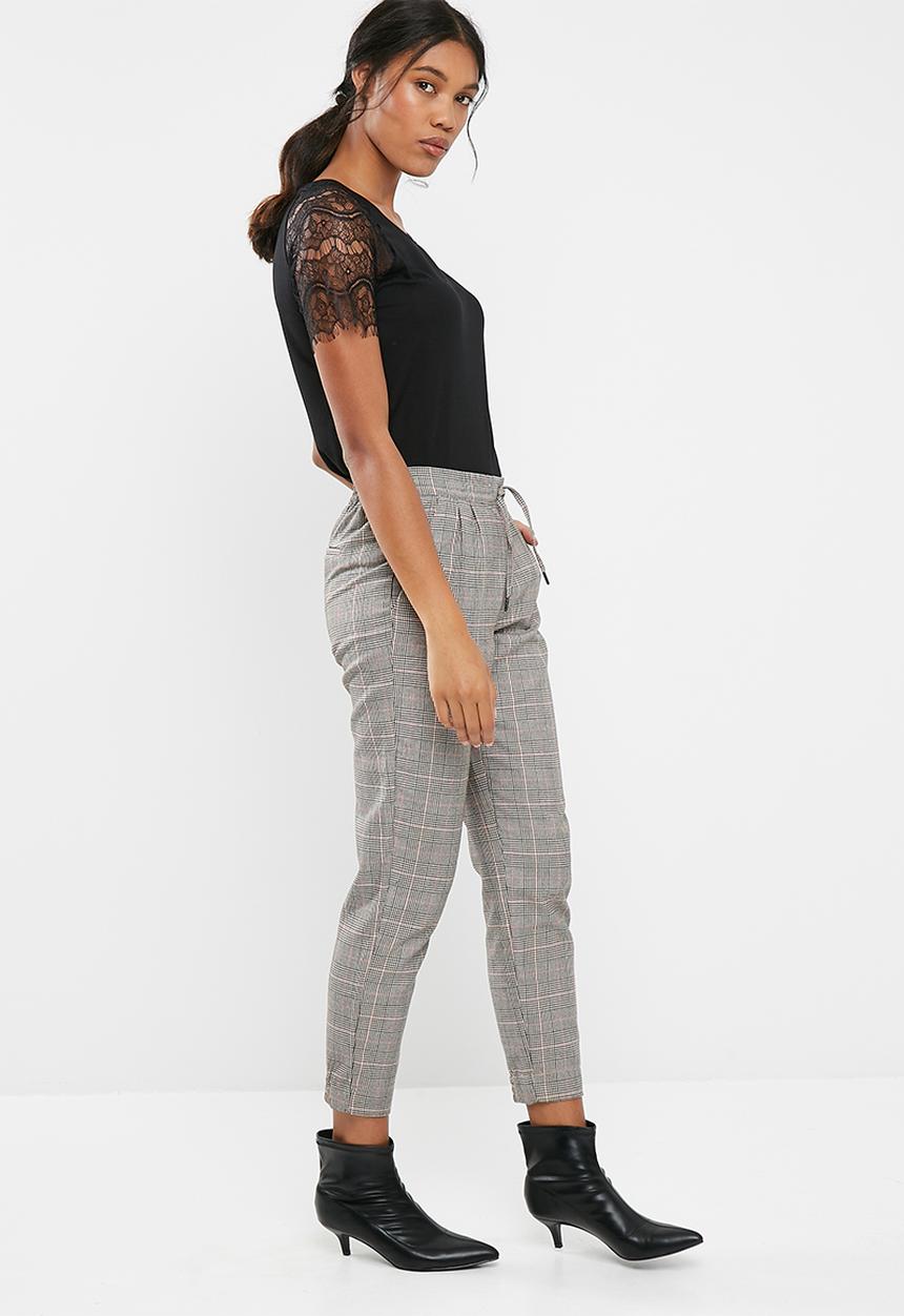 Jacqueline de Yong - Minni lace tee
