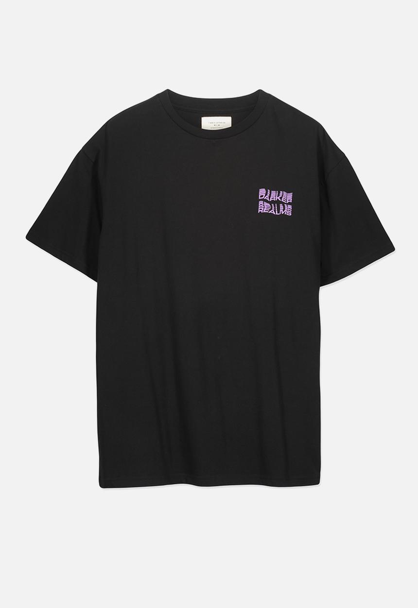 Cotton On - Tbar darker realms tee
