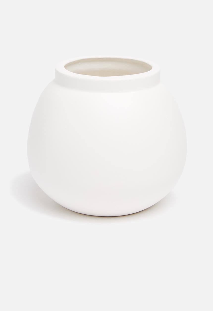Grey Gardens - Calabash vase