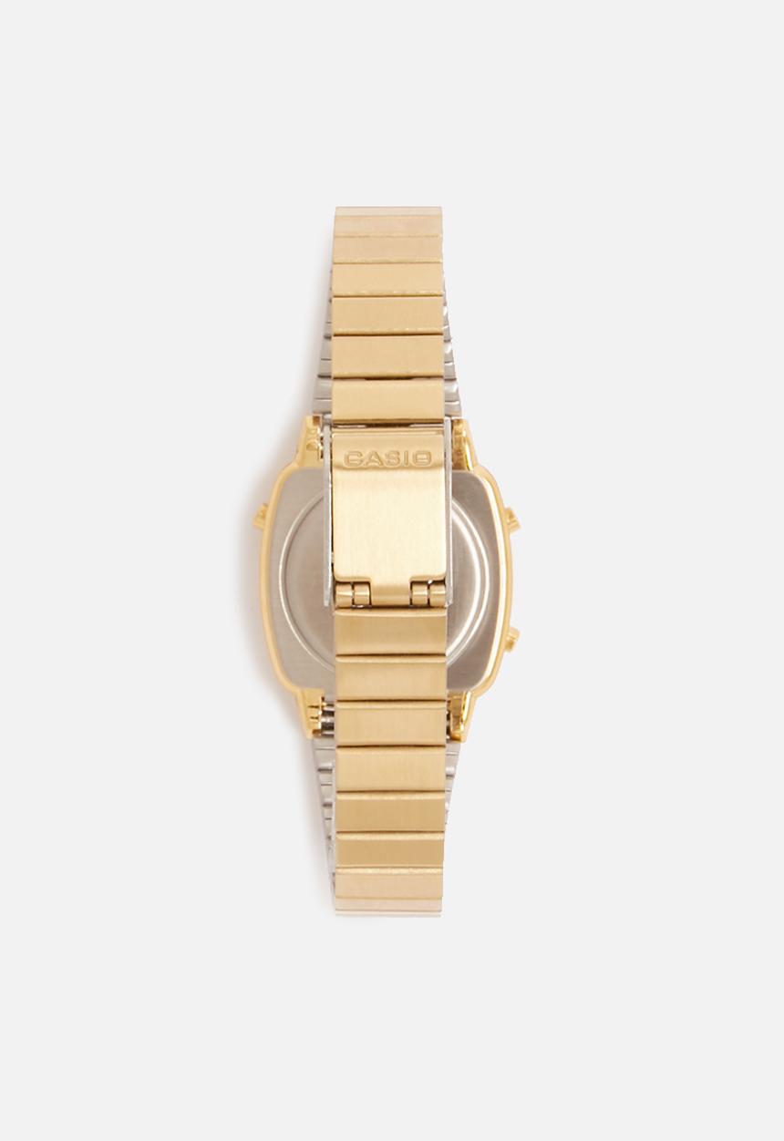 Casio - Digital wrist watch