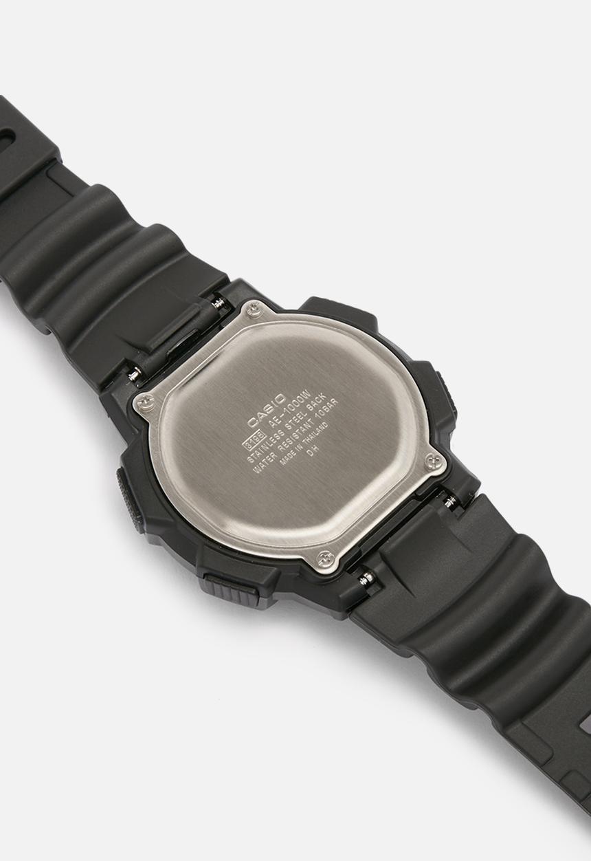 Casio - Digital wrist watch