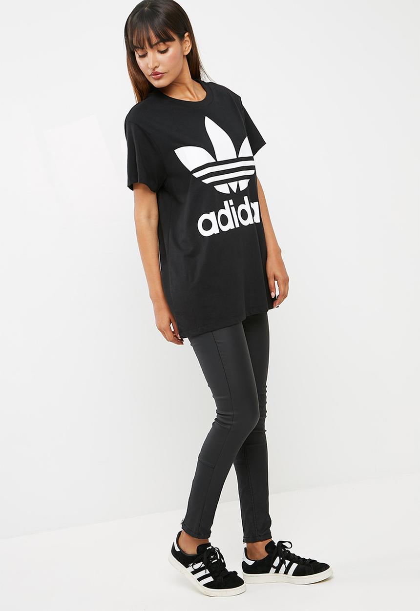 adidas Originals - Boxy logo tee