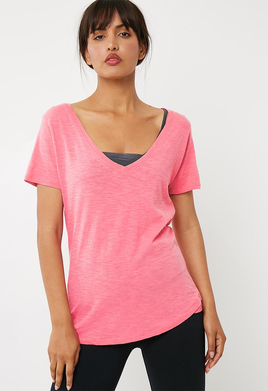 Cotton On - The deep v tee