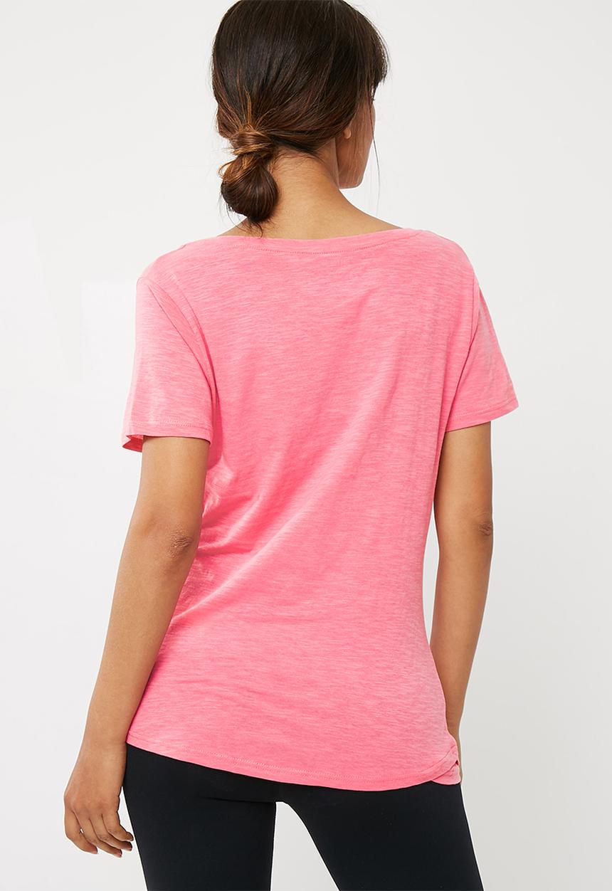 Cotton On - The deep v tee