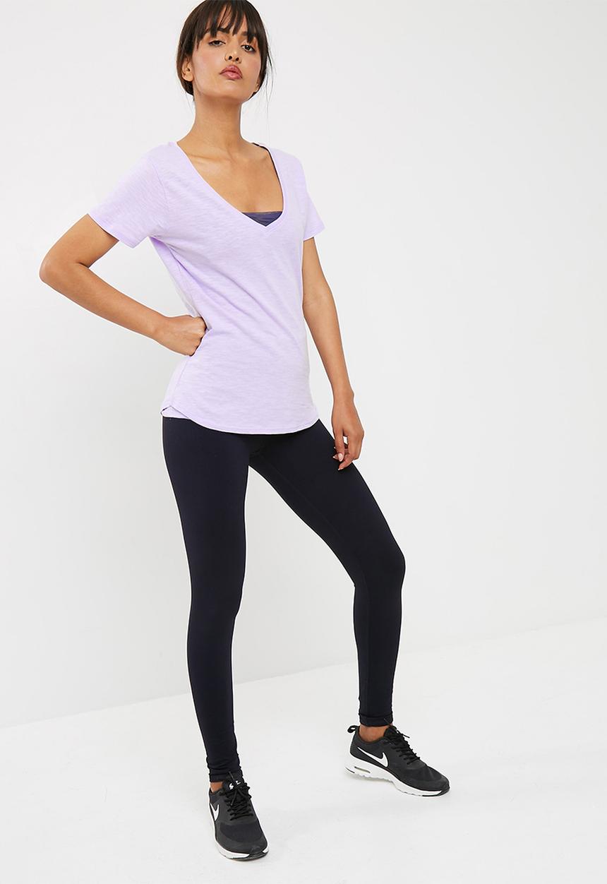 Cotton On - The deep v tee