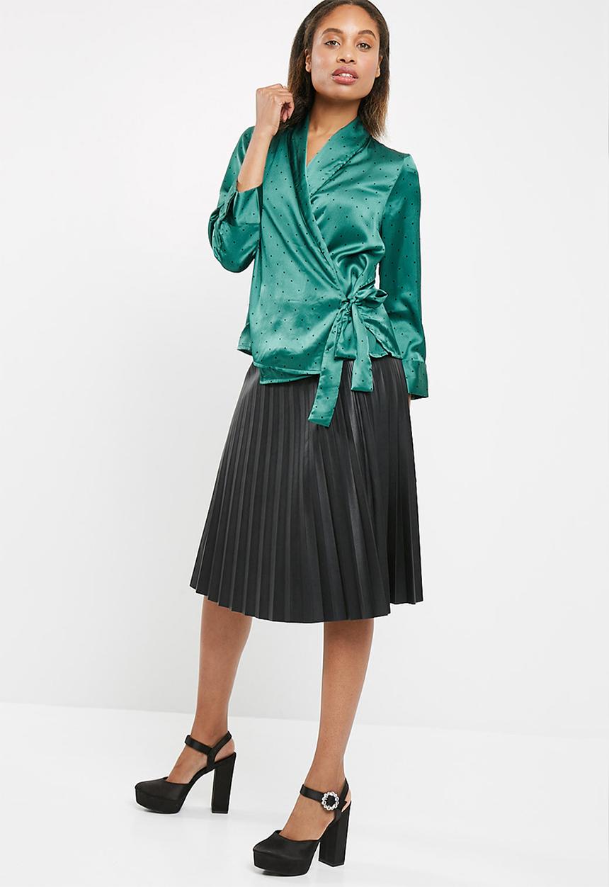 Vero Moda - Henna satin wrap top