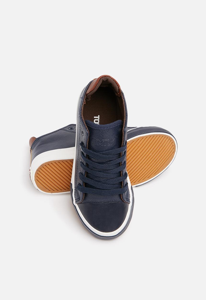 Foot Focus - Kids hi top sneakers