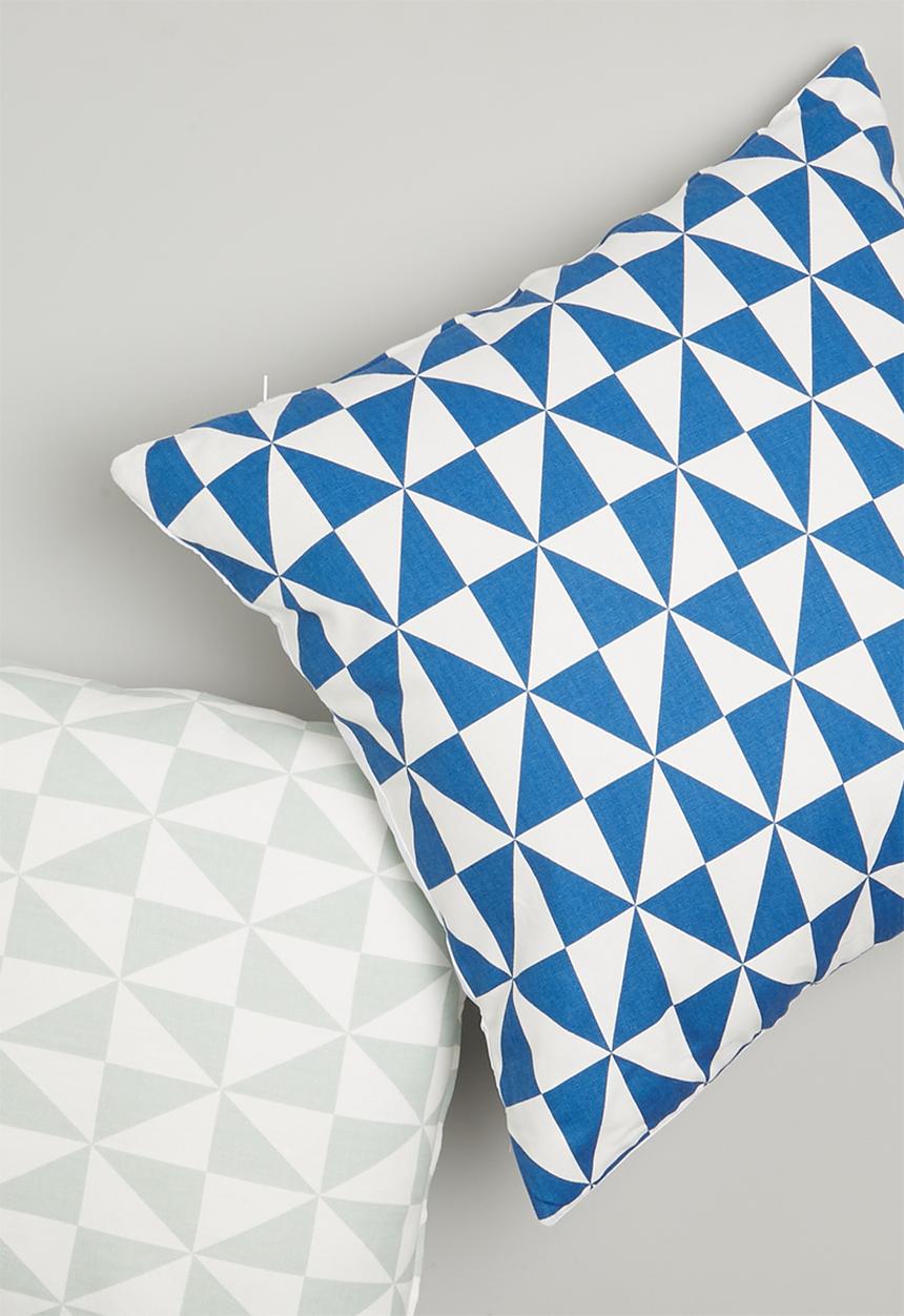Grey Gardens - Zodiac cushion cover