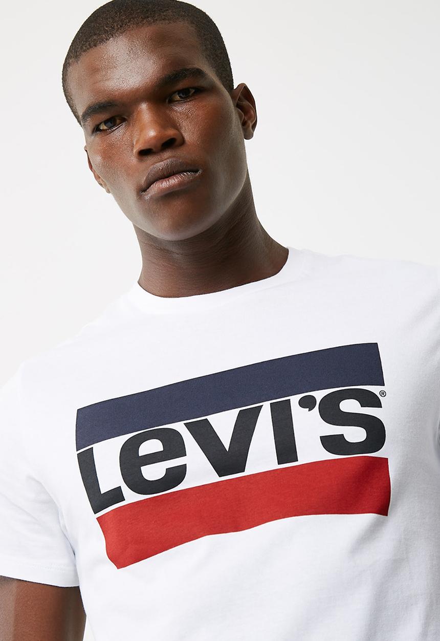 Levi’s® - 84 Sportswear Logo Graphic - White