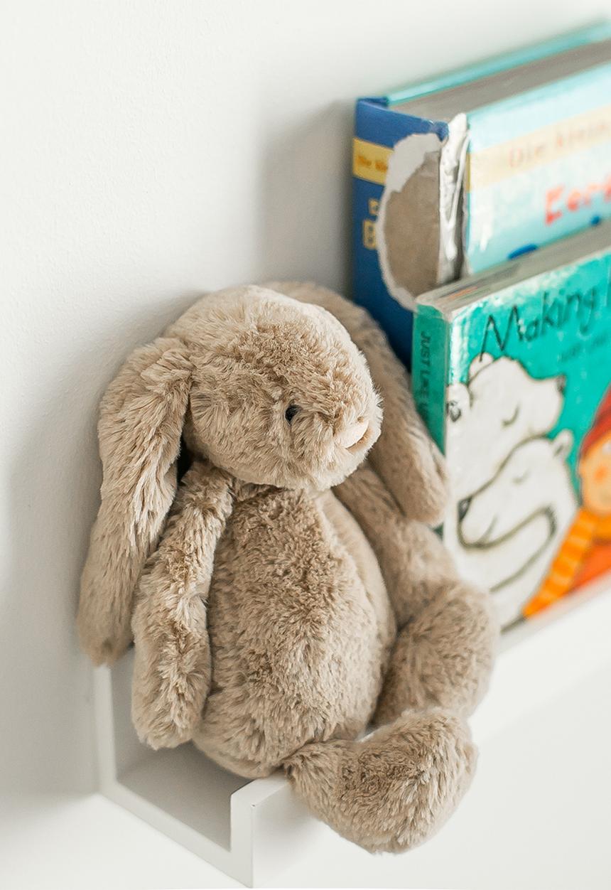 Simply Child - Kids book ledge