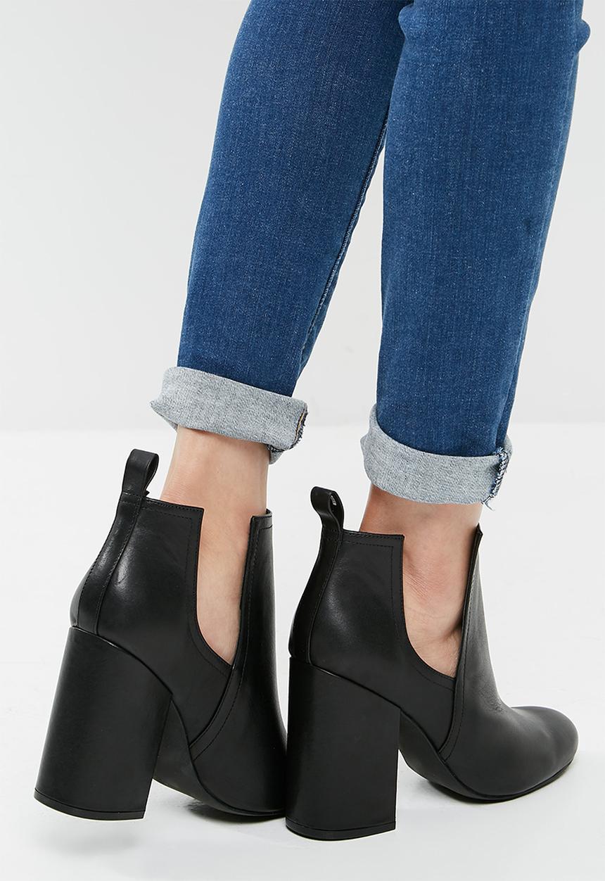 Steve Madden - Naomi