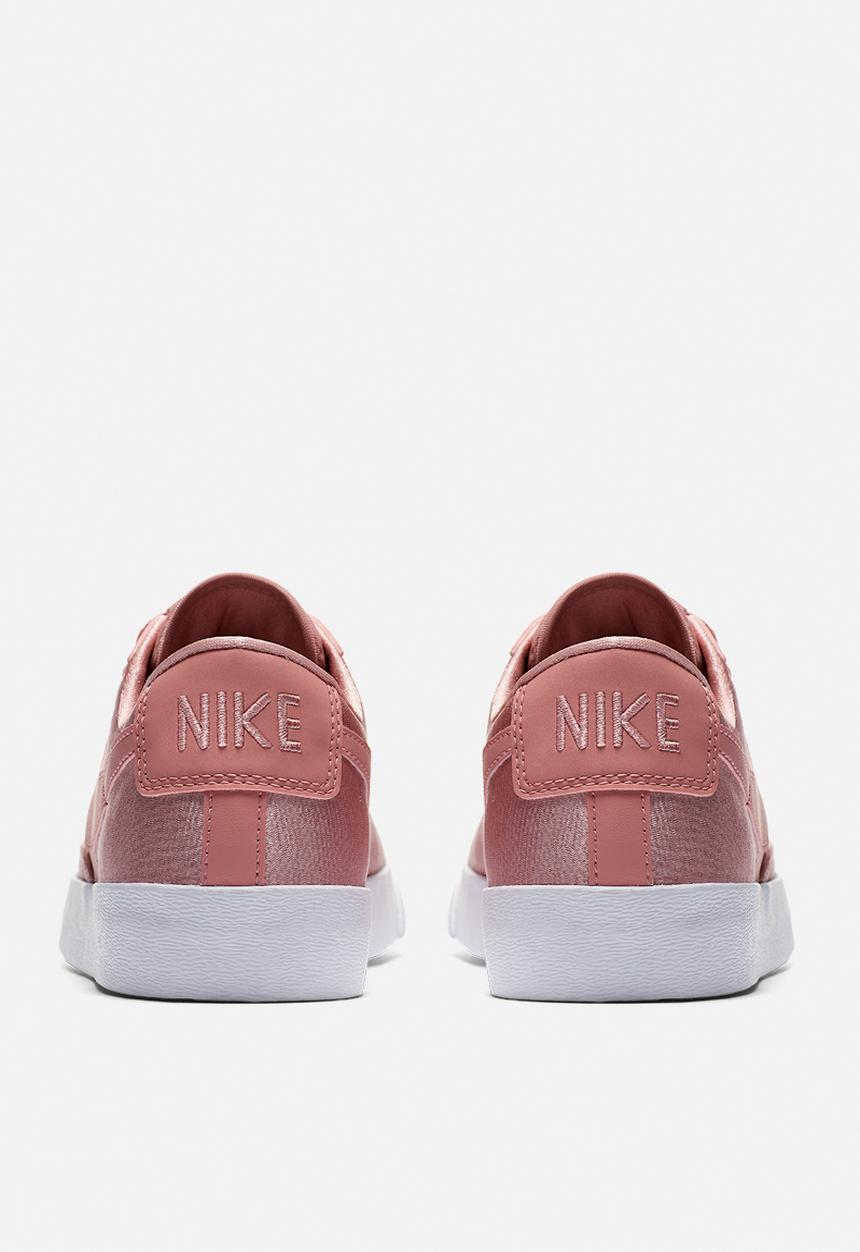 Nike - Blazer Low SE