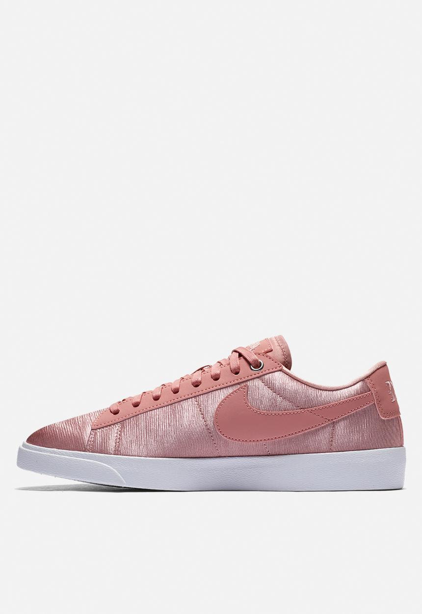 Nike - Blazer Low SE