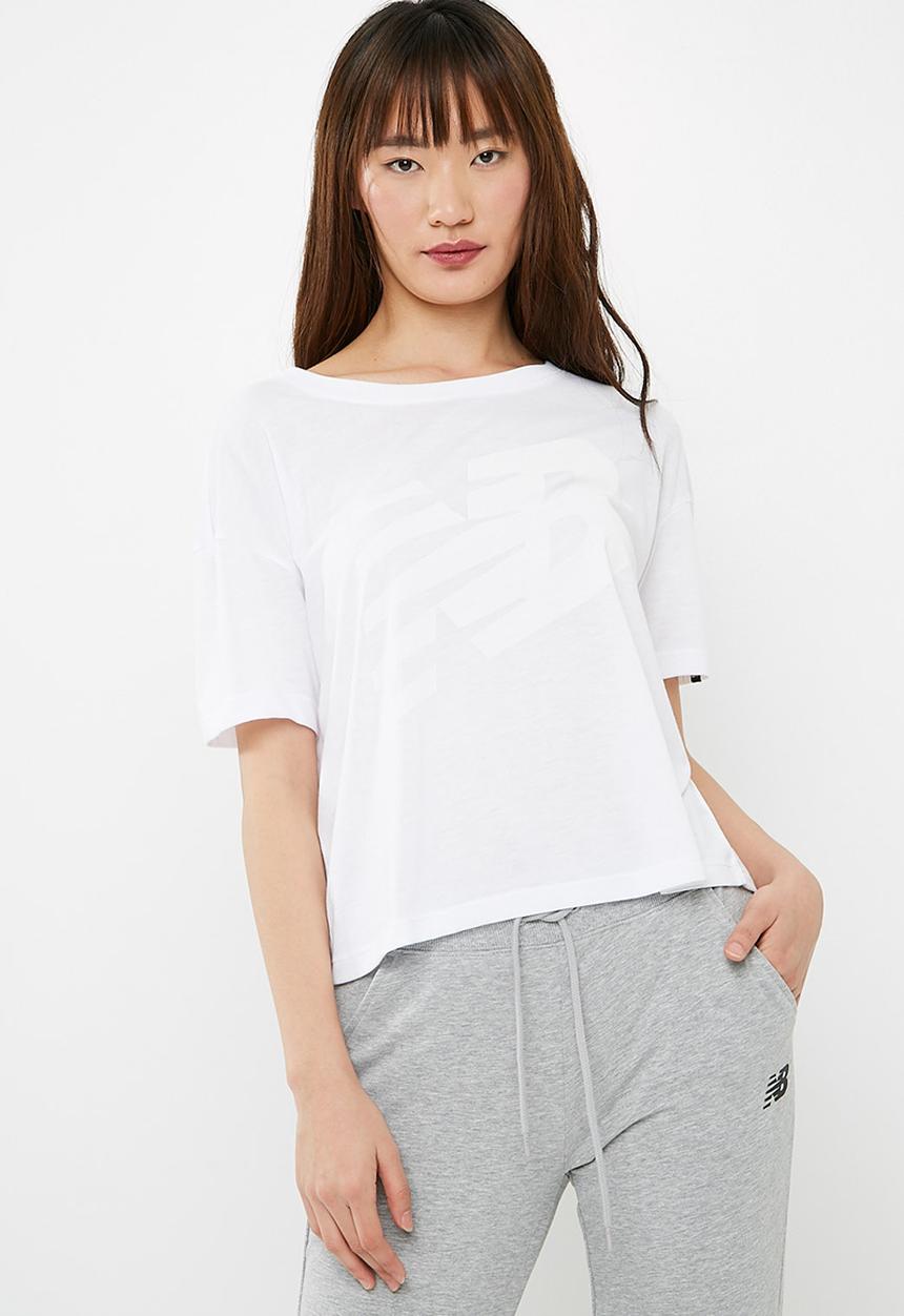 New Balance  - Essentials track club tee