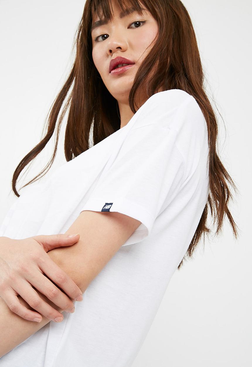 New Balance  - Essentials track club tee