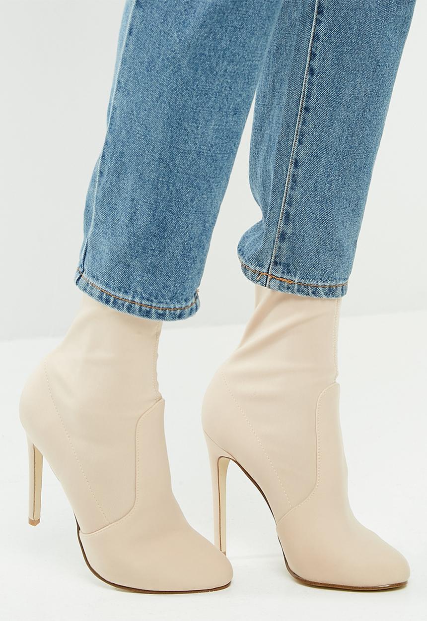 Missguided - Round toe stiletto heel boot