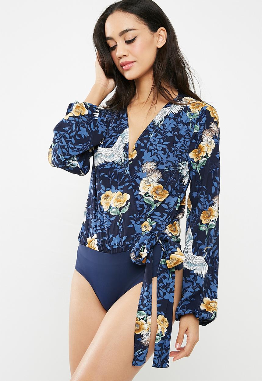 Missguided - Floral long sleeve tie side bodysuit