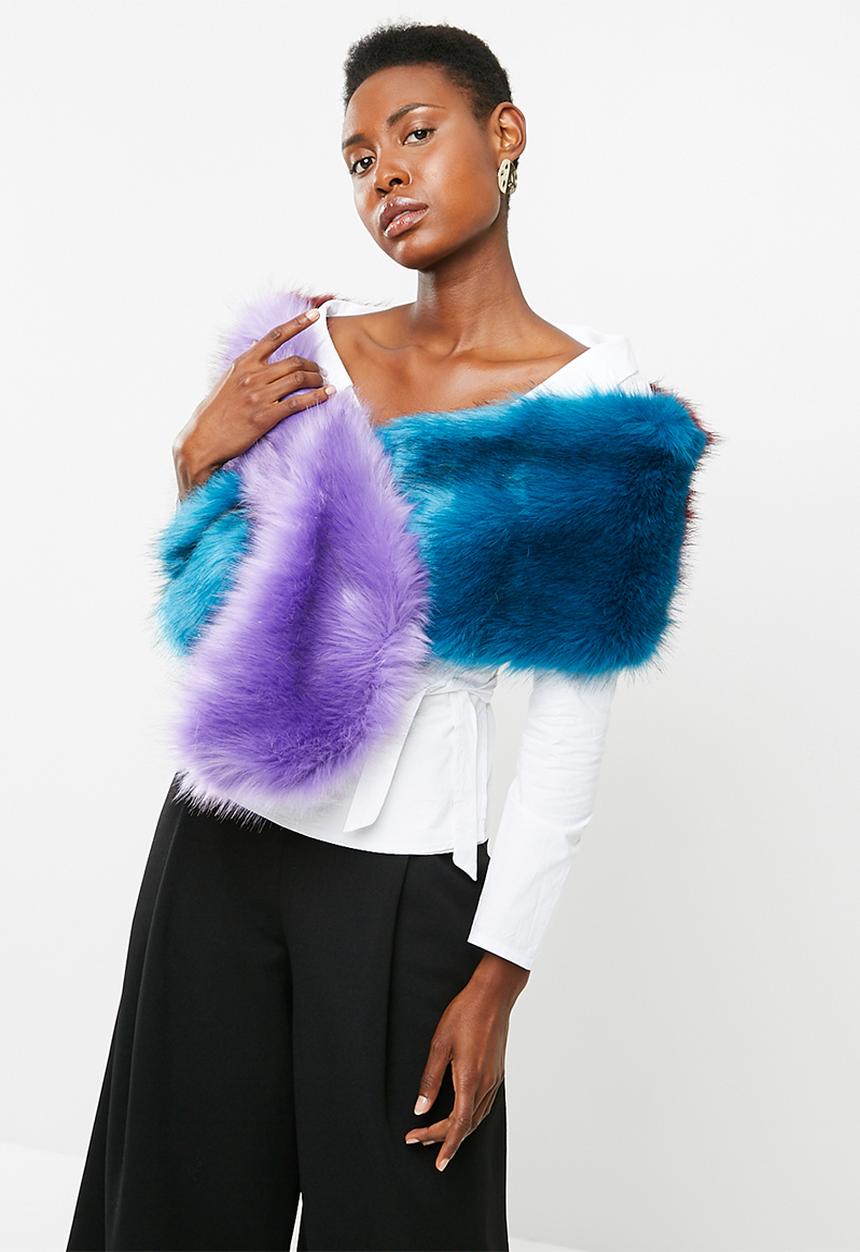 Missguided - Colour block faux fur shawl