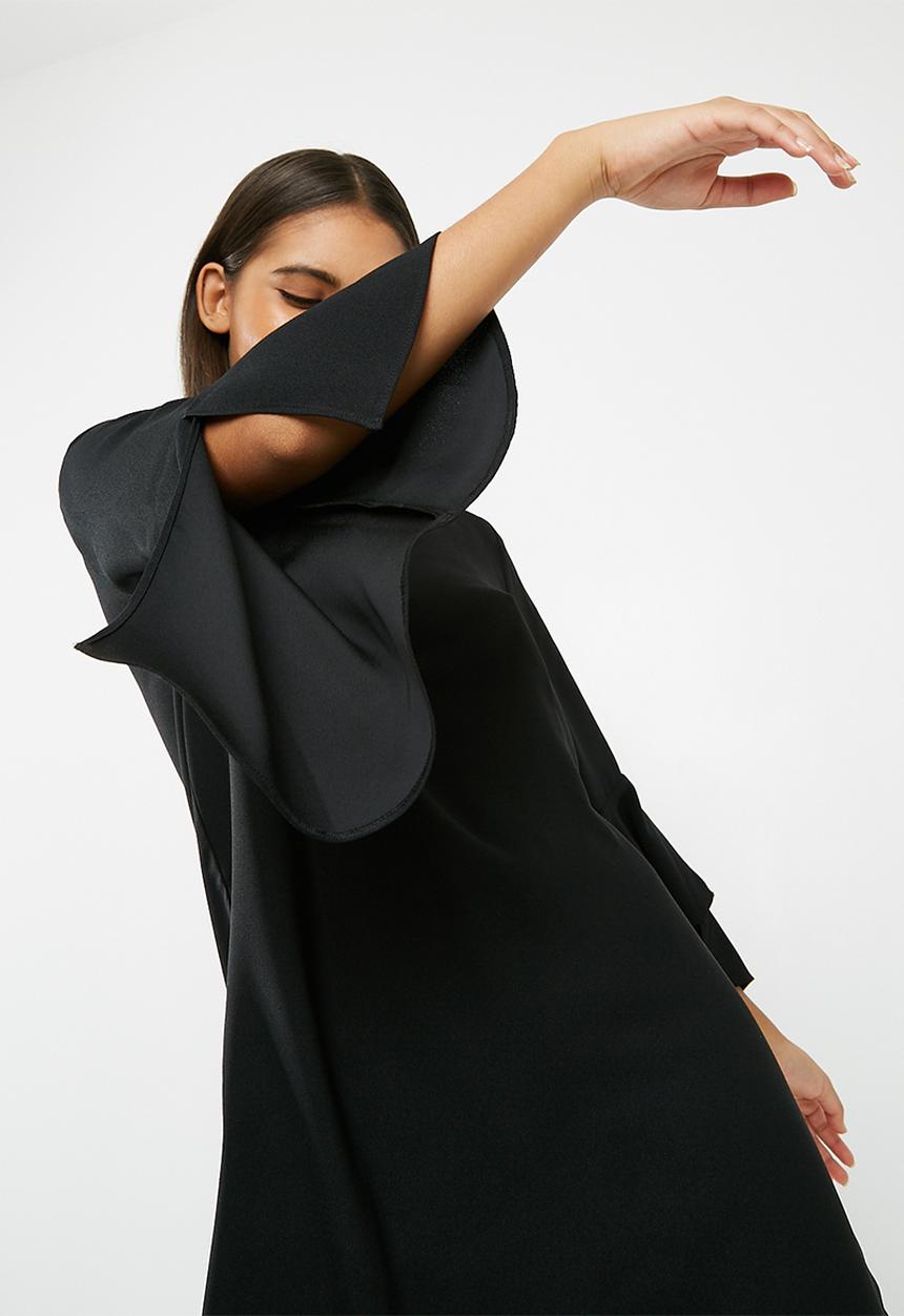 dailyfriday - Bell sleeve shift dress 