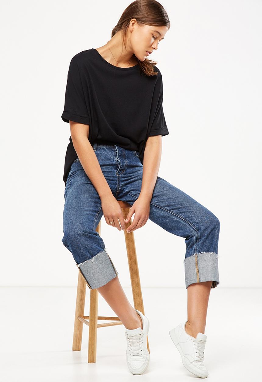 Cotton On - Shilah oversized roll sleeve tee - black