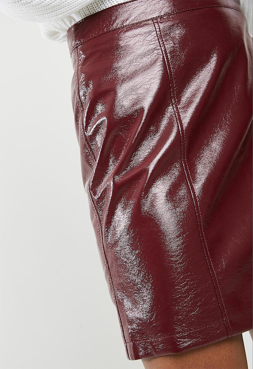 Vero Moda - Shine short zip up skirt - burgundy