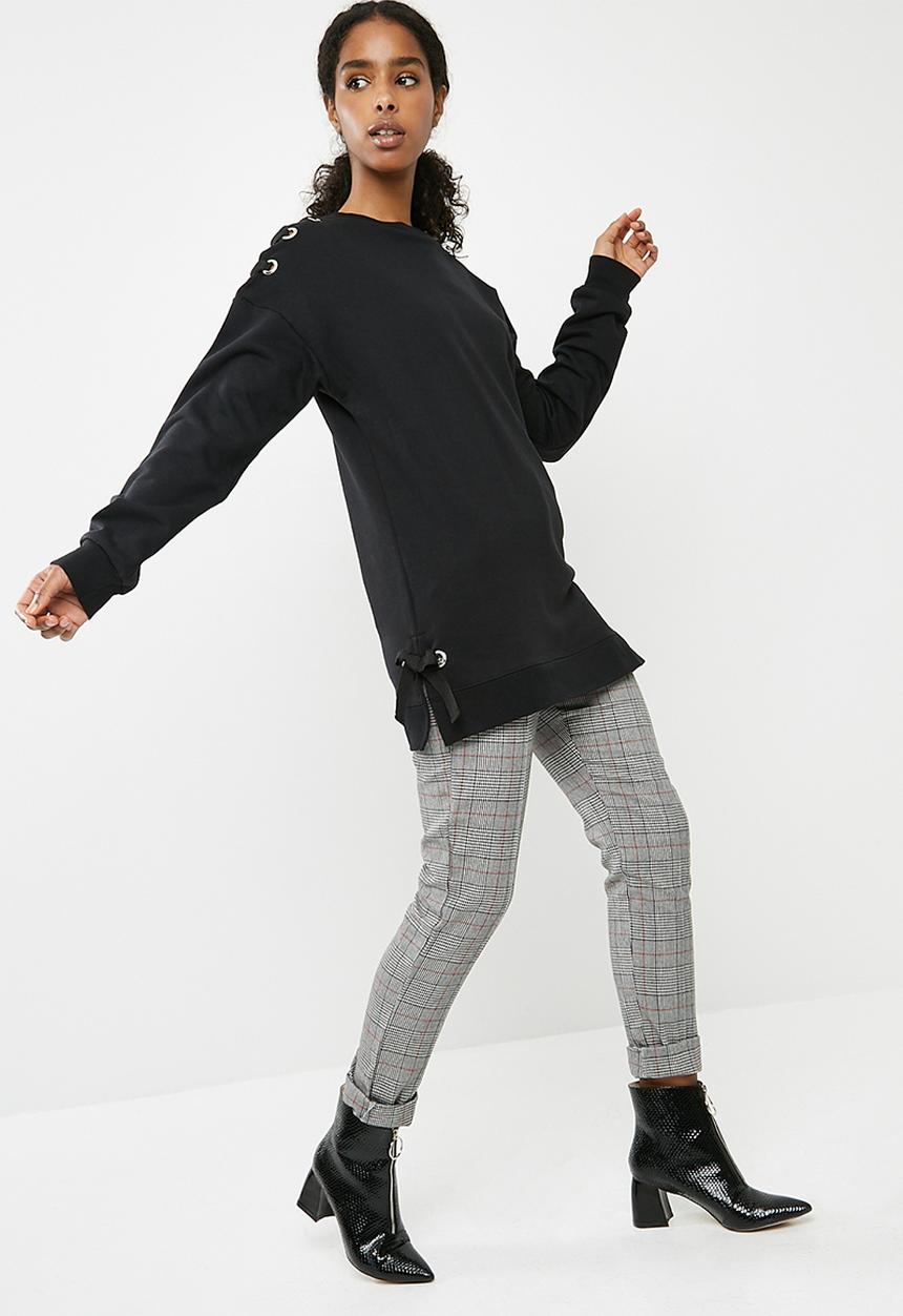 dailyfriday - Eyelet detail sweat