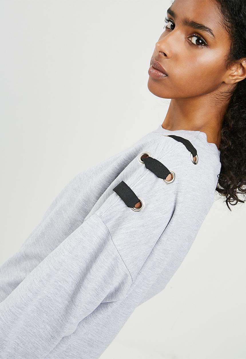 dailyfriday - Eyelet detail sweat