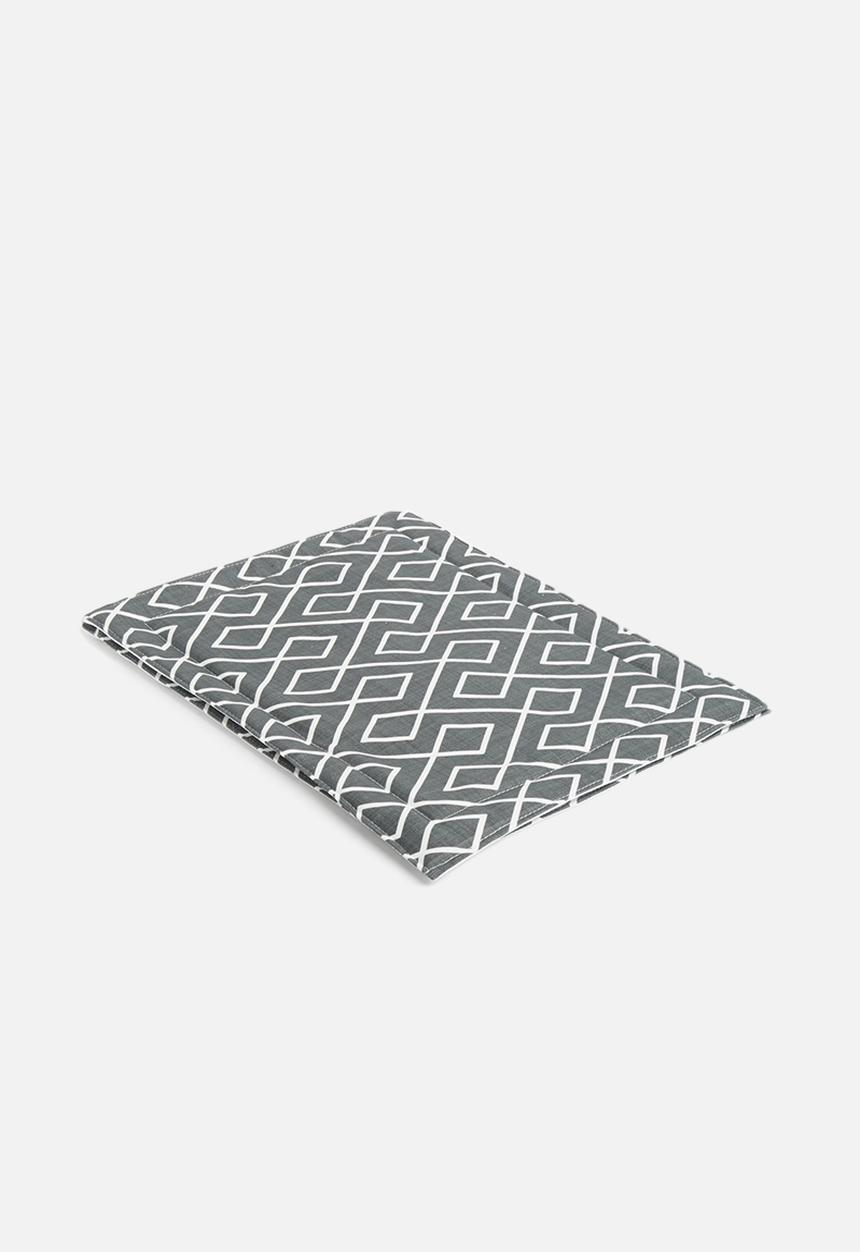 Grey Gardens - Link placemat set of 2