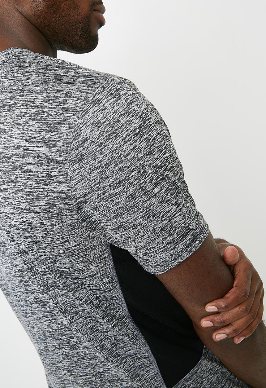 New Look - Grindle cut and sew tee