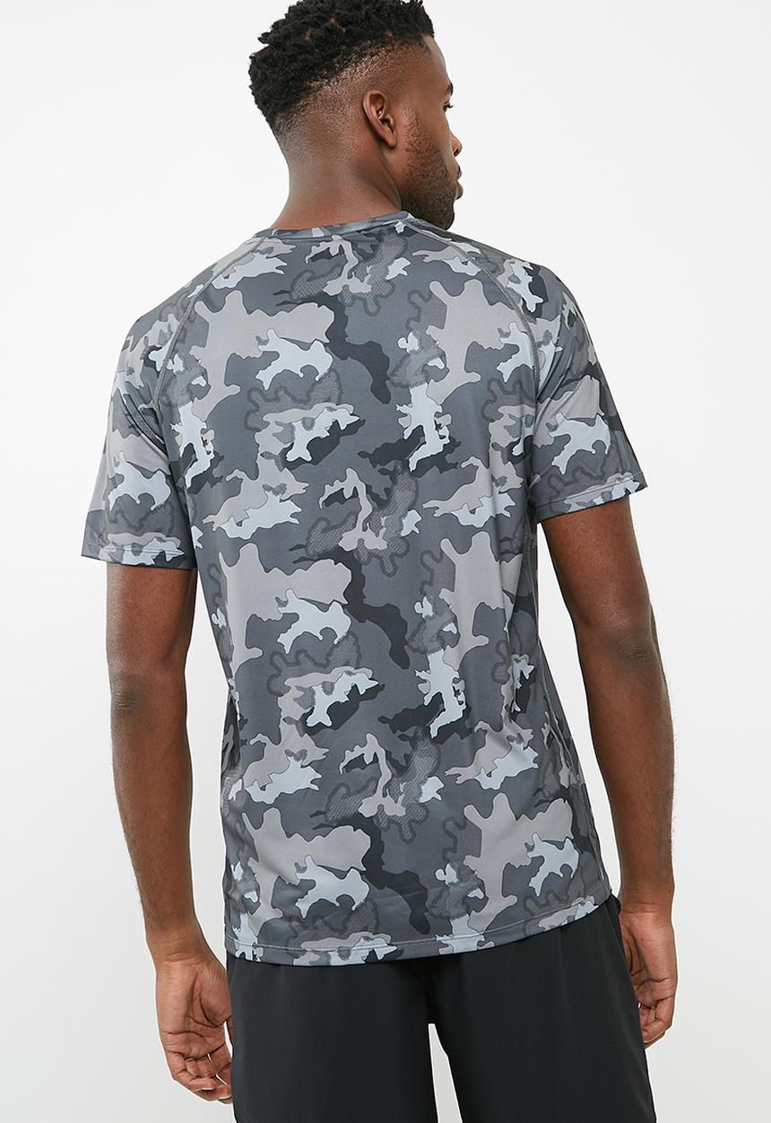 New Look - Camo tee