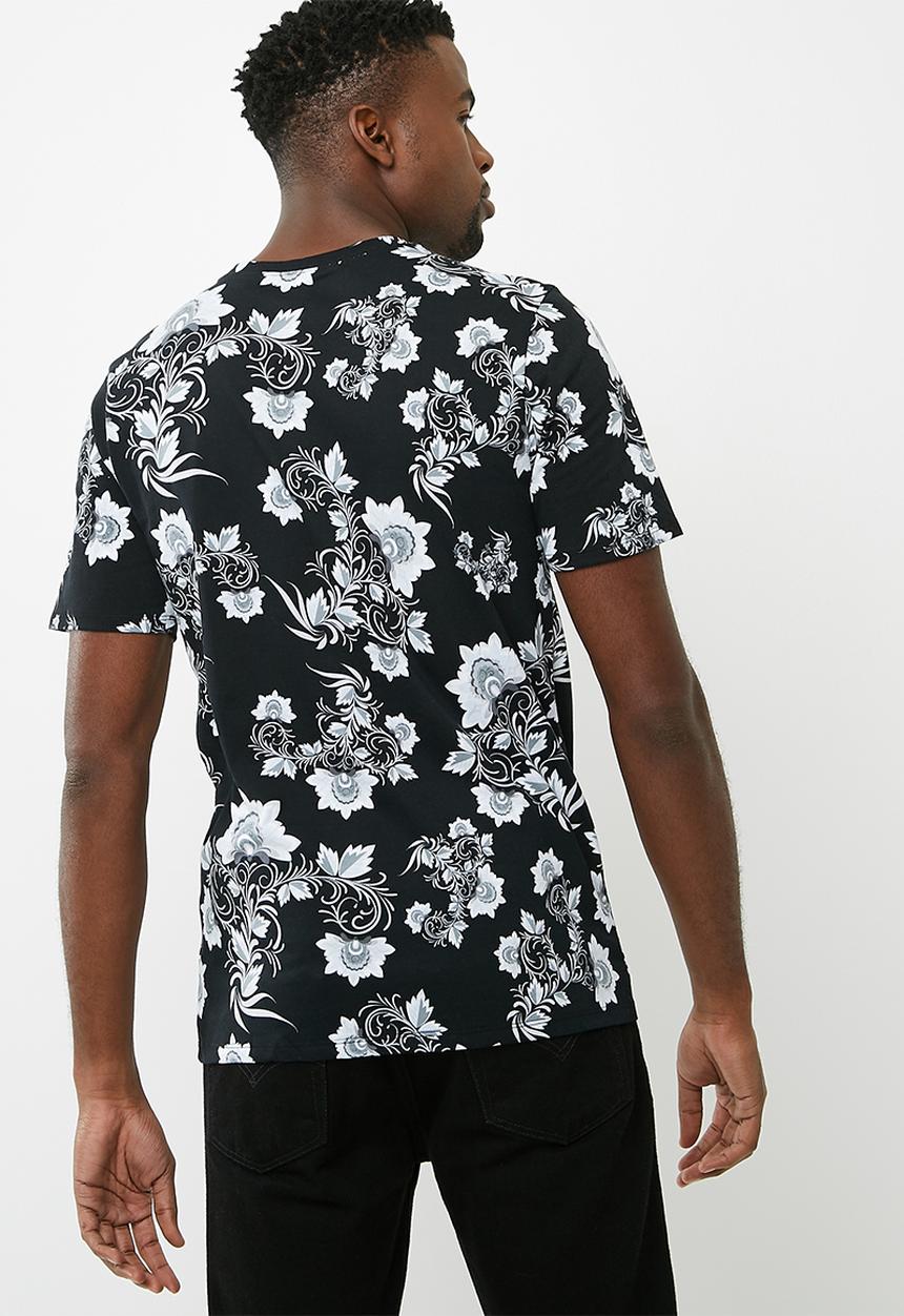 Nike - Nike sportswear concept tee