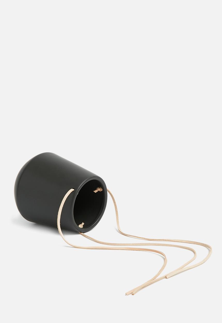 Present Time - Medium skittle hanging pot - black