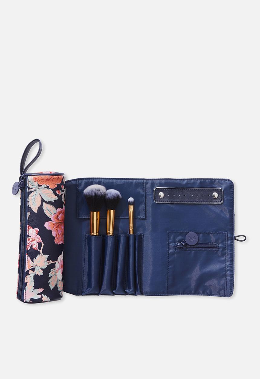 Cotton On - Roll up brush cosmetic case